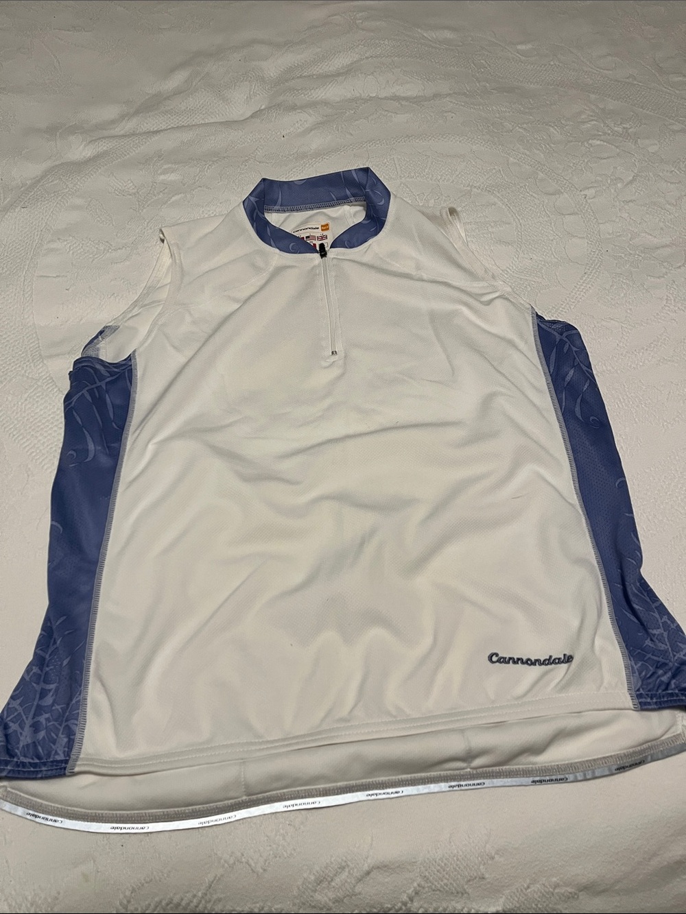 Cannondale polyester sleeveless  cycling jersey in good condition size large